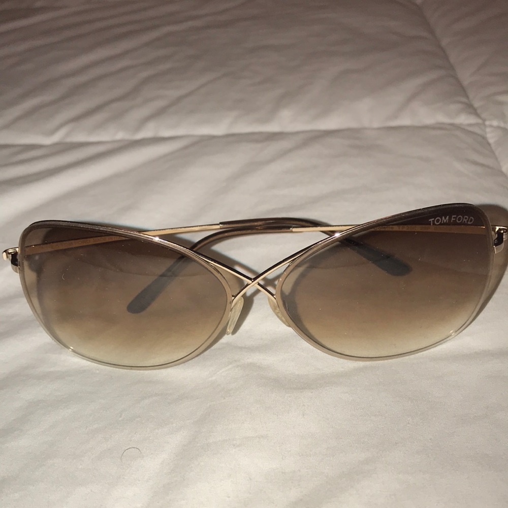 Tom Ford “Colette” sunglasses 🕶